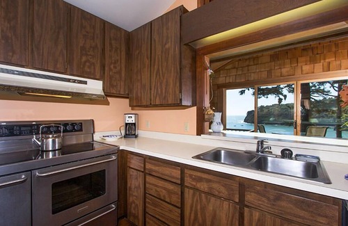 Trinidad Casa | Sea Cliff ~ Nuestro hogar más popular! Encaramado sobre el mar, romántico y privado