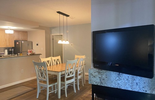 Bethany Beach Condominio | Sea Colony 2 BR, Screened Porch, Steps to Pool, Pickleball, Tennis