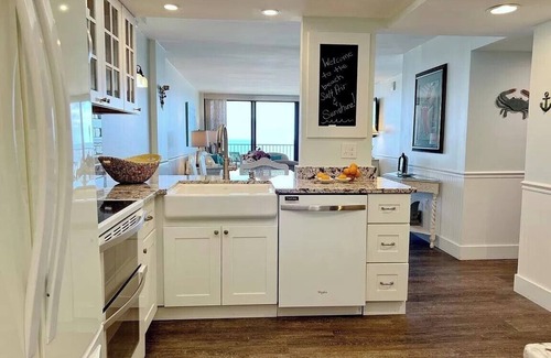 Bethany Beach Condominio | Sea Colony East, Premium 8th Fl. Chesapeake Oceanfront with Amazing Ocean Views!