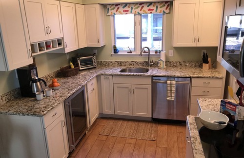 Bethany Beach Condominio | Colonia del mar, a pie de playa, tenis y piscinas: recientemente renovado