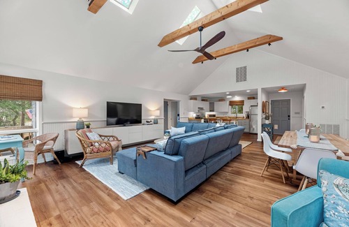 Southern Shores Casa | Sea Dog's Dream: Pets Allowed