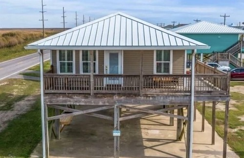 Holly Beach Casa | Sea Esta Beach House, 3 bedroom close to the beach