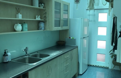 Port Vincent Apartamento | SEA FOREVER cosy seaside apartment metres to beach shops and dining