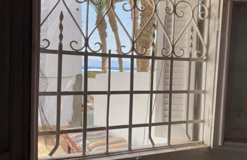 Sinai Peninsula Chalet De Esquí | sea front 2-bedroom apartment in Asslah.
