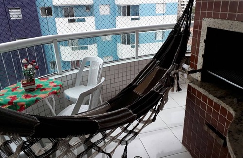 Praia Grande Apartamento | SEA FRONT SWIMMING POOL BARBECUE WIFI INTERNET GAMES ROOM GARAGE CONCIERGE 24H