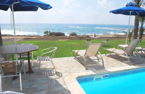 Kissonerga Villa | Villa Frente al mar con Piscina Privada Climatizada, Zona Tranquila Paphos 322