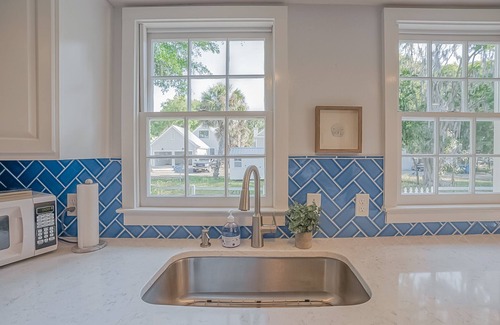 Northwest Quadrant Casa | Sea Glass Cottage on Duke - Three Bedrooms Downtown Beaufort