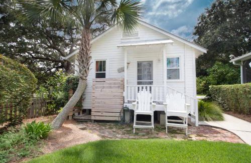 Folly Beach Casa | Sea Glass Cottage
