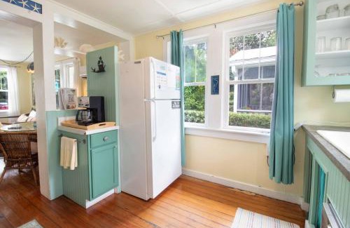 Folly Beach Casa | Sea Glass Cottage