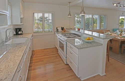 East Mesa Casa | Sea Glass Cottage - Fresco, fresco y divertido en la mesa