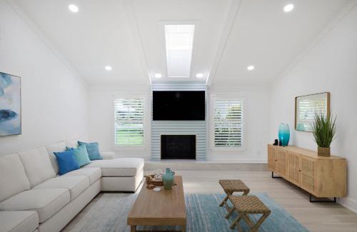 The Dunes Casa | Sea Glass Villa- Executive Pool Home on Golf Course