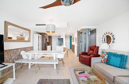 West Panama City Beach Casa | Sea Gull Villa #2 Amazing Gulf Front with Private Elevator!