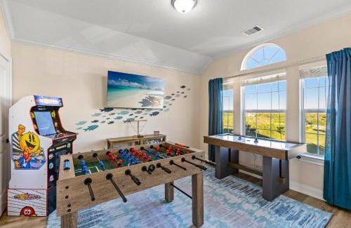 Port Bolivar Casa | Sea Height Spacious 4BR Getaway! Gulf Views & Gameroom Fun