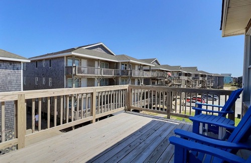 Hatteras Island Cabaña | Sea Horse- Oceanside- Only a short Walk to Beach- Community Pool & Spa