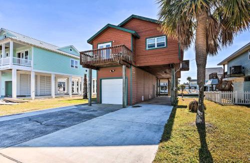 Galveston Casa | Sea Isle Galveston Getaway Less Than 1 Mile to Beach!