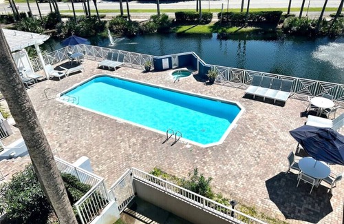 Gulf Place Condominio | Sea La Vie Cabanas Condo #308 4 Pools, Private Beach Access, Hot Tubs, Shopping