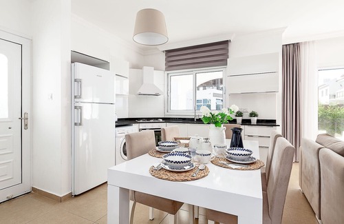 Esentepe Apartamento | Sea Magic Park A6-3 - Apartamento de tres camas con jardín