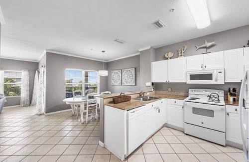 Frangista Beach Condominio | Sea N'Blue*Pool+Hot Tub*Dogs OK*Walk to Beach!