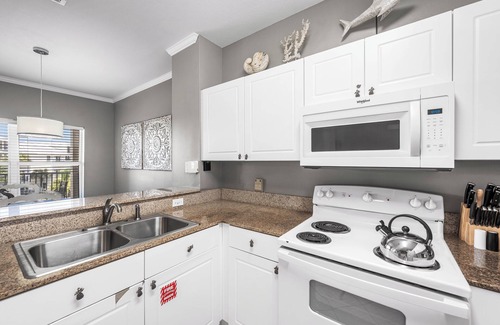 Frangista Beach Condominio | Sea N'Blue*Pool+Hot Tub*Dogs OK*Walk to Beach!
