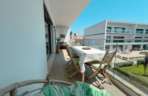 Oeiras Apartamento | Sea outside your window!