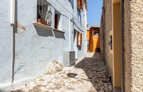 Posada Casa | Panorama del mar - antigua casa de pueblo - 2 niveles - encanto histórico - tranquilo