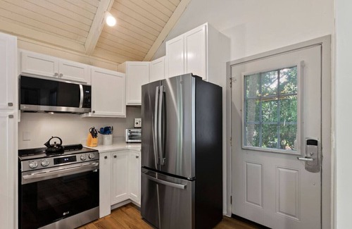 Oceanside Villa | Sea Pines Treehouse | Steps to Beach | Sleeps 6