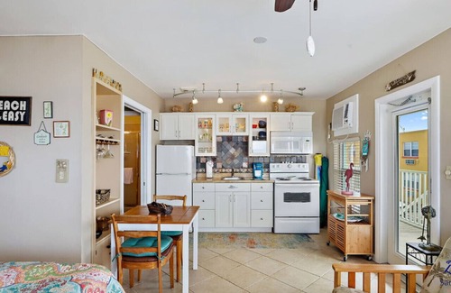 North Redington Beach Apartamento | Sea Rocket 22 Gulf Front North Redington Beach, recientemente decorado, segundo piso Eficiencia WIFI