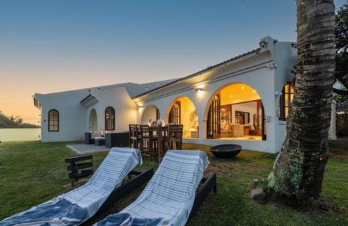 Sheffield Beach Casa | Sea Salt Big Beach House