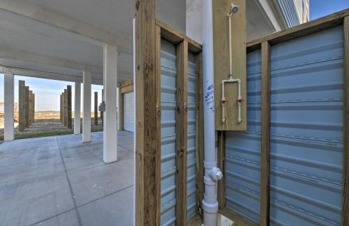 Freeport Casa | Sea Shell Chalet Oceanfront Surfside Beach Gem