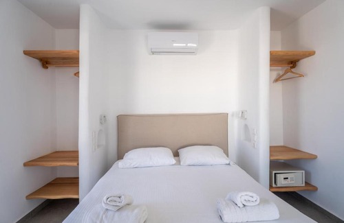 Ornos Apartamento | SEA SIDE APARTMENTS IN ORNOS BEACh