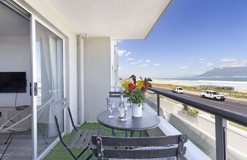 Bloubergstrand Apartamento | Sea Spray B104