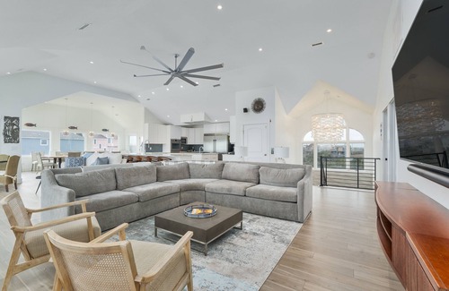 South Nags Head Casa | Sea Stars | Oceanfront | Nags Head | Sleeps 16