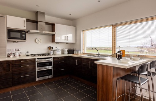 Rhosneigr Casa | Sea Sway - A newly refurbished house in Rhosneigr