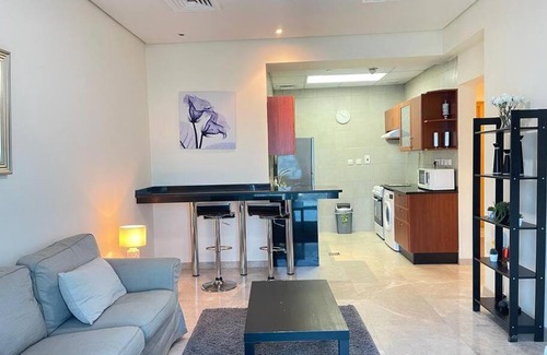 West Bay Apartamento | Sea View 2BHK High Floor Apt+All Facilities