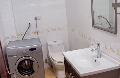 Msasani Peninsula Apartamento | Sea view 4 bedrooms with pool and gym - Browseyamu homes