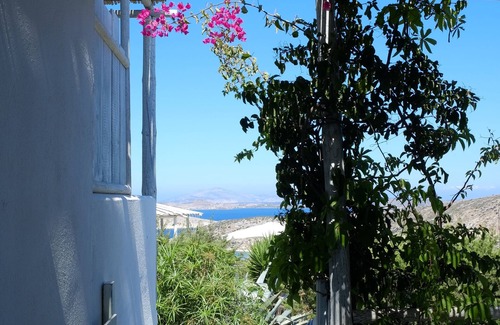 Irakleia Apartamento | Sea view 5 min from the beach