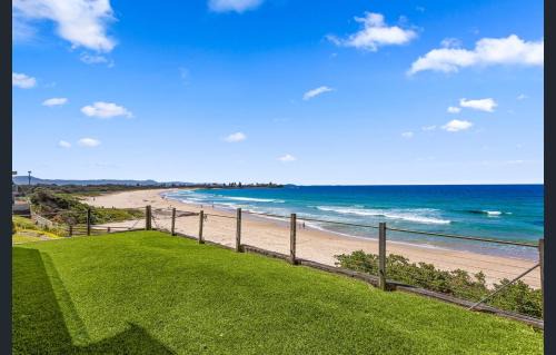 Shellharbour Casa | Sea View - Absolute Beachfront Shellharbour