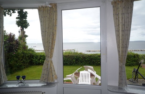 Schilksee Apartamento | Sea view and beach on the doorstep: Ostsee-Strandvilla Schilksee, ground floor apartment