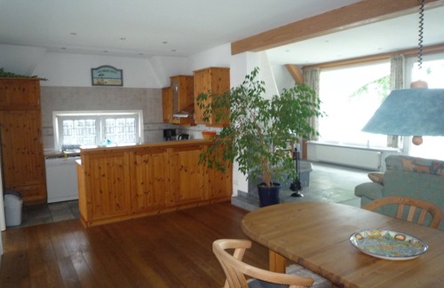 Schilksee Apartamento | Sea view and beach on the doorstep: Ostsee-Strandvilla Schilksee, top floor vacation apartment