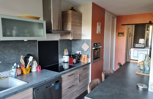 Pernes-les-Fontaines Apartamento | Villa provenzal de 130 m² para 6 personas con piscina y zona ajardinada.