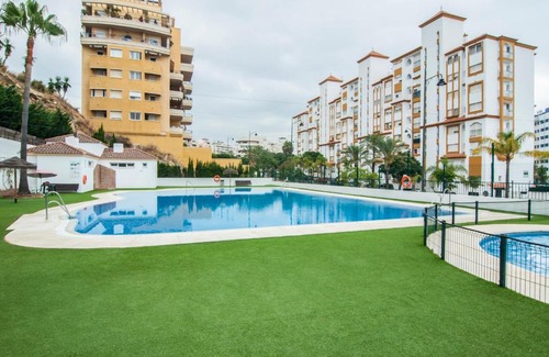 Estepona Apartamento | Sea view apartment, shared pools, Estepona, 60 m²