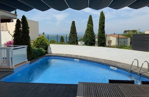 Roses Town Center Apartamento | Apartamento vista mar con piscina privada