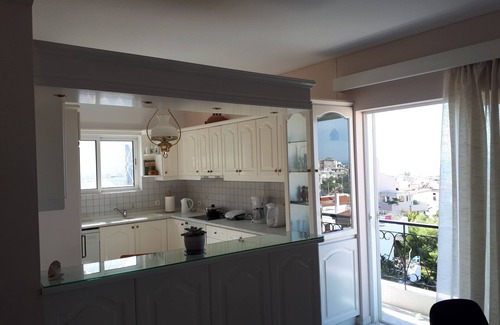 Voula Casa | Vista al mar, apartamento grande y cómodo en Voula