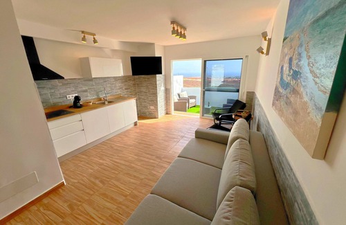 Caleta de Fuste Casa | Sea View Bungalow with Communal Pool
