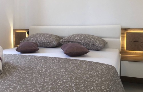 Dobropoljana Villa | Sea View Holiday Villa Seabreeze