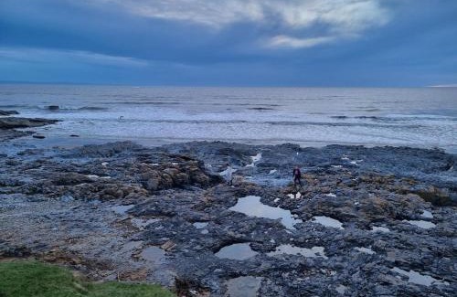 Ogmore-by-Sea Casa | Sea View Home in lovely Ogmore-by-Sea