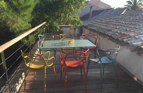 La Capte Casa | Casa con vistas al mar a pocos metros de la playa y tiendas.