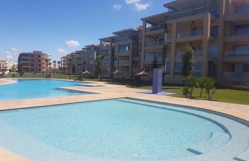 Cherrat Apartamento | Sea View Luxury Apartment Just Steps from the beach