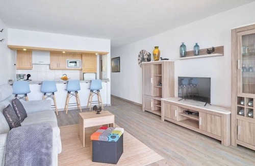 Santiago del Teide Apartamento | Sea View Neptuno by Interhome