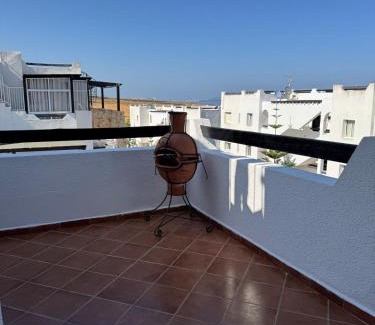 Fnideq Apartamento | Sea View Penthouse with Rooftop Lounge
